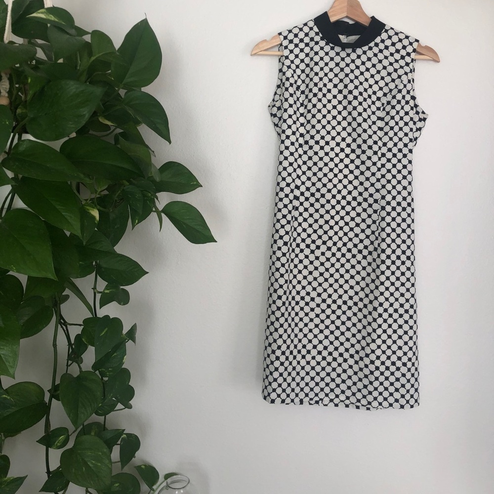 Black-white dress